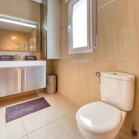 Sleeps 7 Pool Air Con Wifi * يوريت دي مار